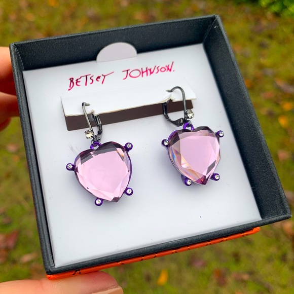 Betsey Johnson Jewelry - NWT Purple Glass Rhinestone Hearts